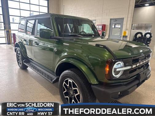 2025 Ford Bronco Outer Banks