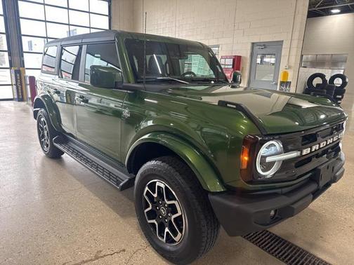 2025 Ford Bronco Outer Banks