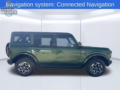 ERUPTION GREEN METALLIC 2025 Ford Bronco Outer Banks
