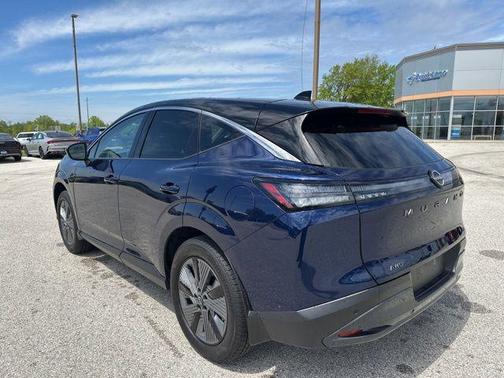Deep Ocean Blue Pearl/Super Black 2025 Nissan Murano SL