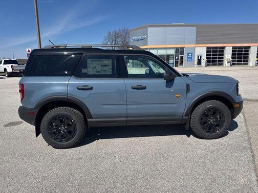 AZURE GRAY METALLIC TRI-COAT 2026 Ford Bronco Sport Badlands