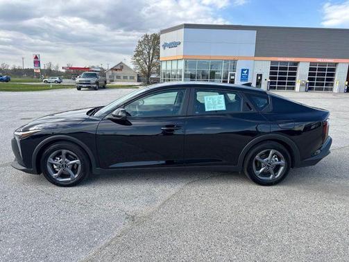 Aurora Black Pearl 2025 Kia K4 LXS