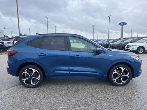 2023 Ford Escape ST-Line Select