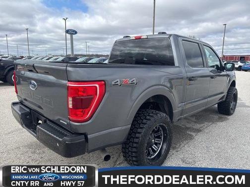 CARBONIZED GREY METALLIC 2022 Ford F-150 XLT
