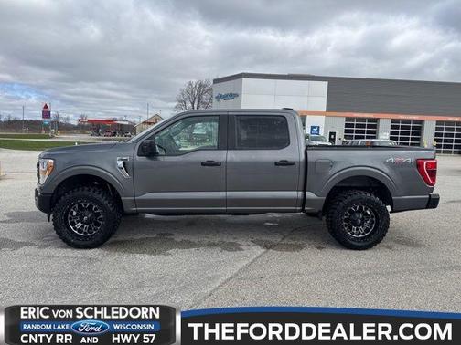 CARBONIZED GREY METALLIC 2022 Ford F-150 XLT