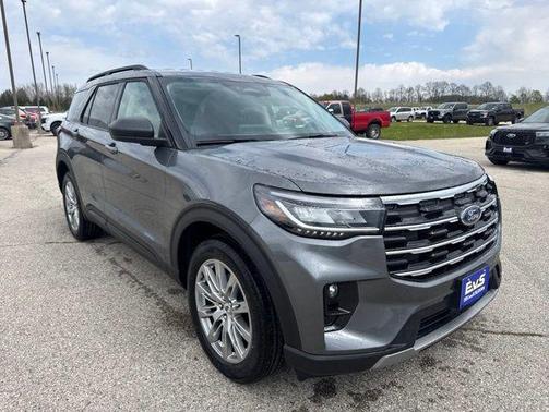 Carbonized Gray Metallic 2026 Ford Explorer Active