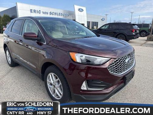 BURGUNDY VELVET MET TINT CC 2024 Ford Edge SEL