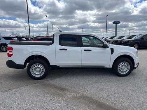 OXFORD WHITE 2024 Ford Maverick XL