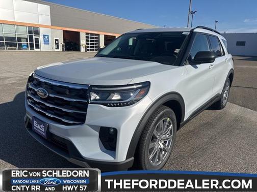 SPACE WHITE METALLIC 2026 Ford Explorer Active