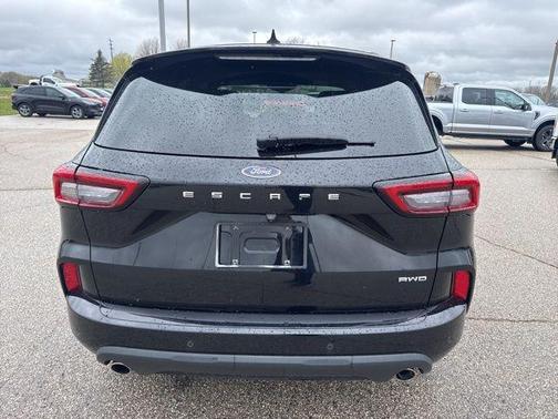 AGATE BLACK METALLIC 2023 Ford Escape ST-Line