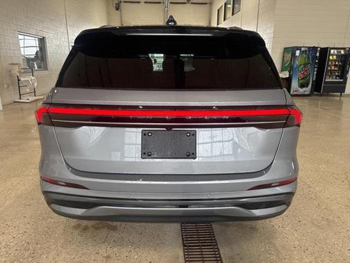 2024 Lincoln Nautilus Reserve