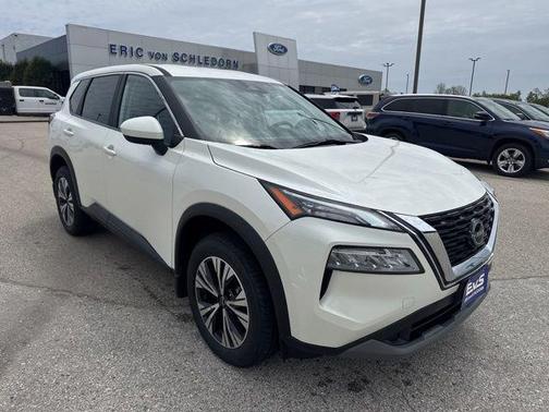 Pearl White Tricoat 2023 Nissan Rogue SV