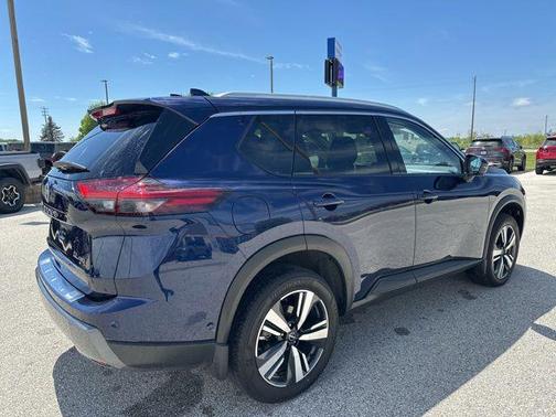 Deep Ocean Blue Pearl 2025 Nissan Rogue SL