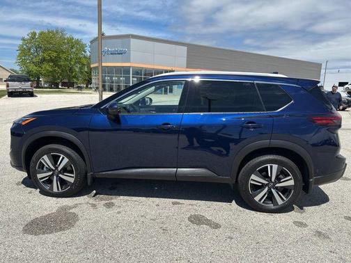 Deep Ocean Blue Pearl 2025 Nissan Rogue SL