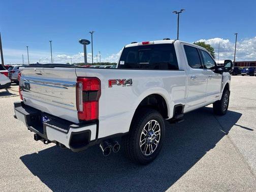 STAR WHITE 2026 Ford F-250 Platinum