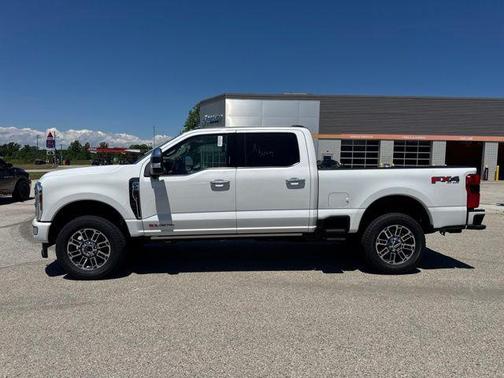 STAR WHITE 2026 Ford F-250 Platinum