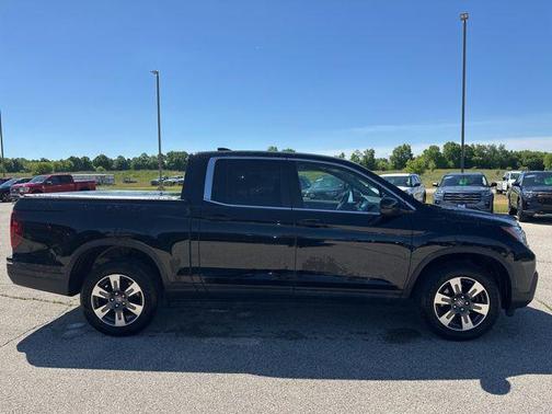 Crystal Black Pearl 2018 Honda Ridgeline RTL