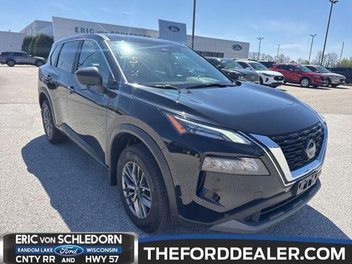Super Black 2023 Nissan Rogue S