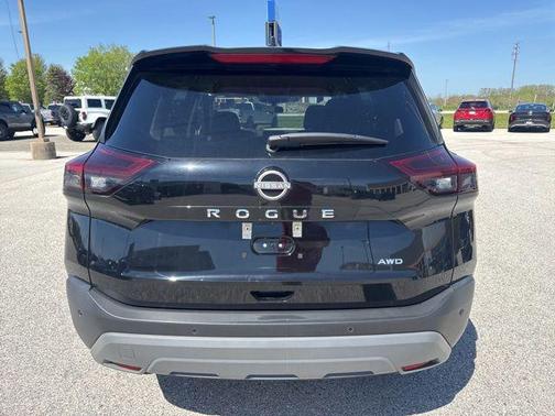 Super Black 2023 Nissan Rogue S