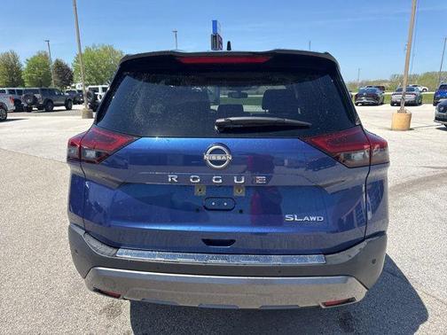 Caspian Blue Metallic/Super Black 2023 Nissan Rogue SL