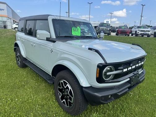 2024 Ford Bronco Outer Banks