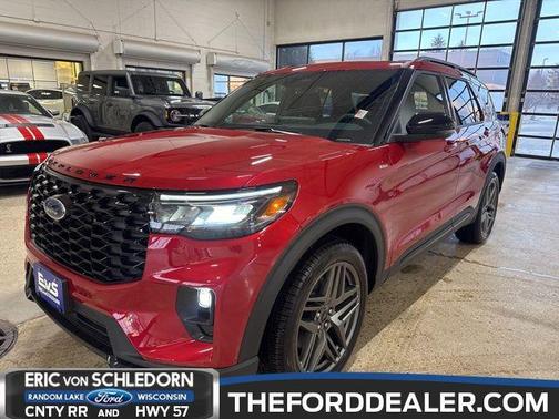 2026 Ford Explorer ST-Line