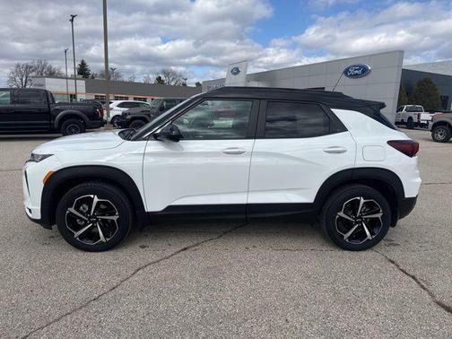 Summit White 2023 Chevrolet Trailblazer RS