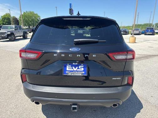 AGATE BLACK METALLIC 2026 Ford Escape ST-Line Select