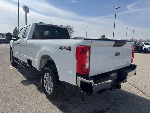 OXFORD WHITE 2023 Ford F-250 XLT