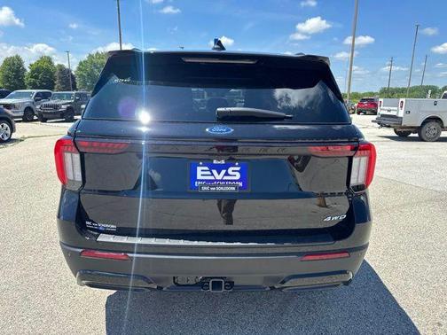 Agate Black Metallic 2026 Ford Explorer ST-Line