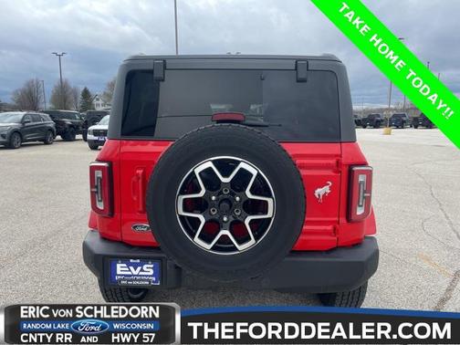 2024 Ford Bronco Outer Banks