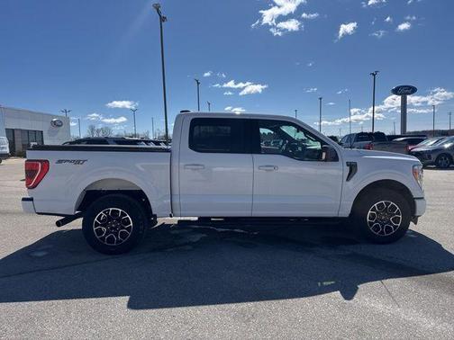 OXFORD WHITE 2023 Ford F-150 XLT