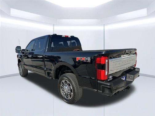Agate Black Metallic 2027 Ford F-250 Platinum