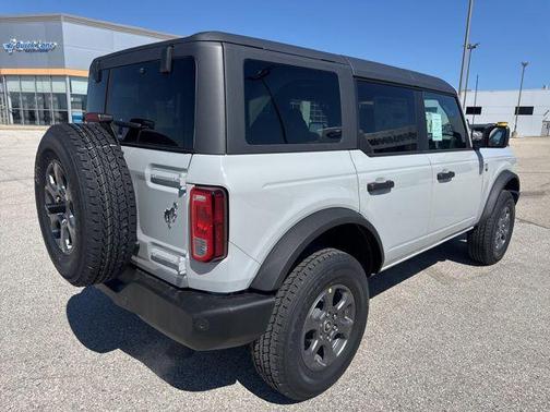 Avalanche Gray 2026 Ford Bronco Big Bend