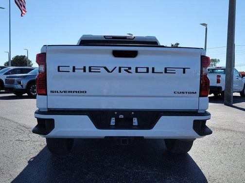 2024 Chevrolet Silverado 1500 Custom