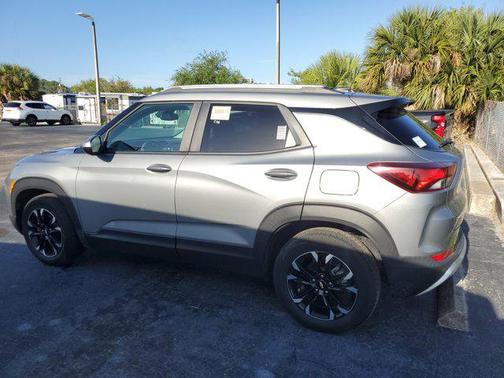Sterling Gray Metallic 2023 Chevrolet Trailblazer LT