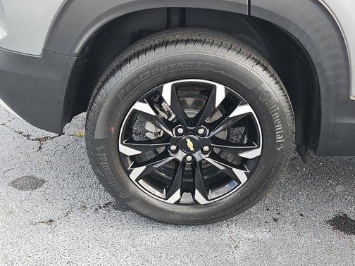 Sterling Gray Metallic 2023 Chevrolet Trailblazer LT