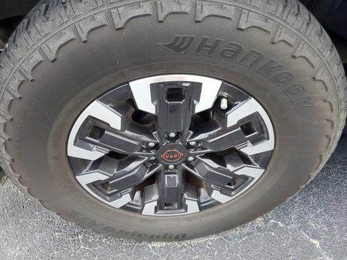 2023 Nissan Frontier PRO-X