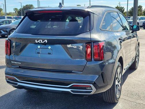 2023 Kia Sorento S
