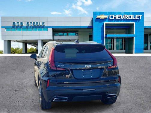 2025 Cadillac XT4 Premium Luxury