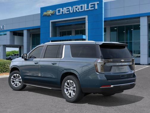 2026 Chevrolet Suburban LT
