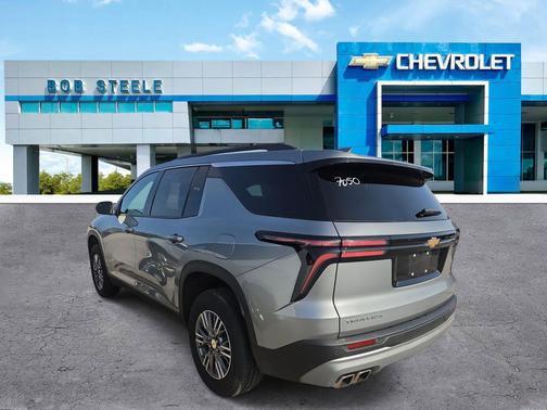Sterling Gray Metallic 2026 Chevrolet Traverse LT