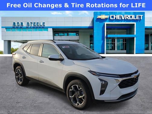 Summit White 2025 Chevrolet Trax LT