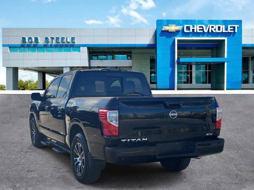 2024 Nissan Titan SV