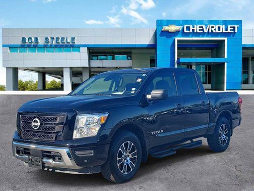 2024 Nissan Titan SV