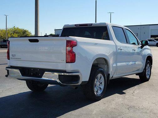 Summit White 2025 Chevrolet Silverado 1500 LT
