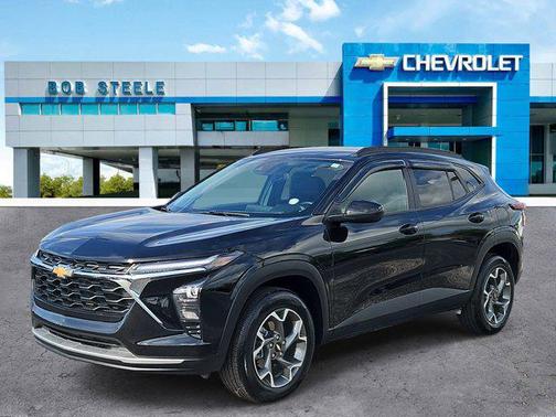 Mosaic Black Metallic 2025 Chevrolet Trax LT