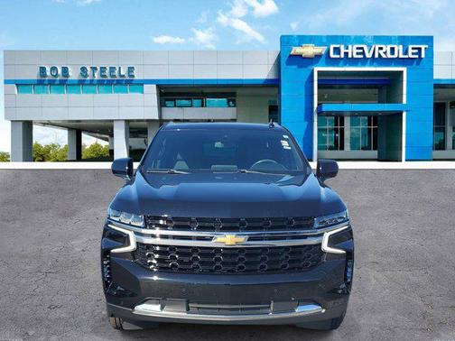 2022 Chevrolet Suburban LS