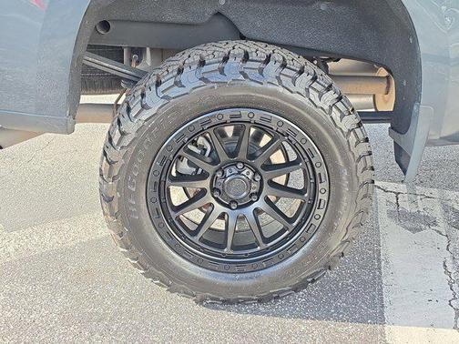 Shadow Gray Metallic 2020 Chevrolet Silverado 1500 RST