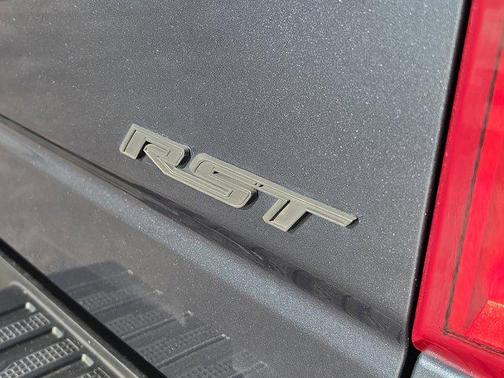 Shadow Gray Metallic 2020 Chevrolet Silverado 1500 RST